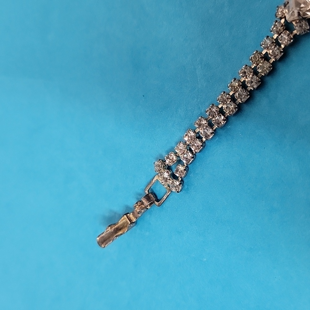 Jeweled Rhinestone Bracelet - Picture 7 of 8